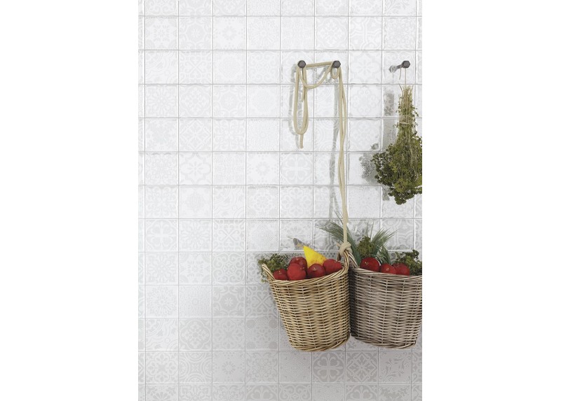 ETNIA TAMIL BLANCO BRILLO 13X13