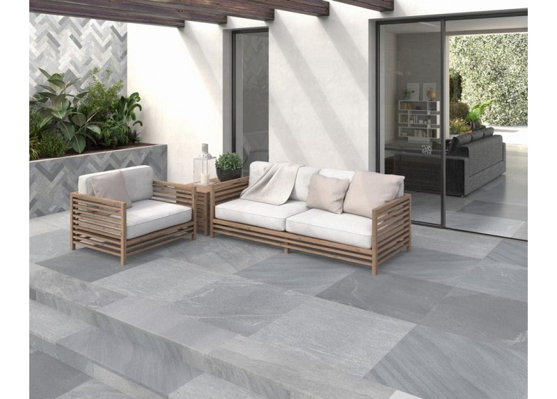 PIETRASANTA LIGHT GREY ANTIDESLIZANTE 90X90 RECTIFICADO